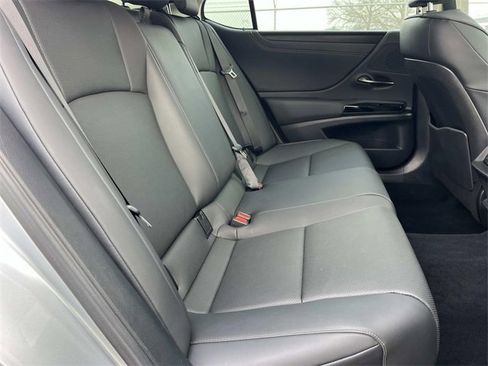 Used 2024 Lexus ES 350 w/ Premium Package image 23