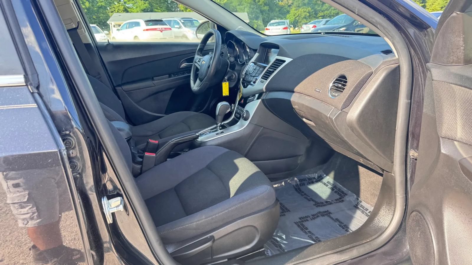 Used 2015 Chevrolet Cruze LT FWD image 24