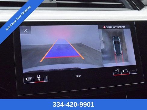 Used 2021 Audi e-tron Premium Plus w/ Premium Plus Package image 4