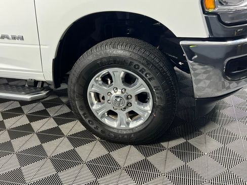 Used 2024 RAM 2500 Big Horn w/ Bed Utility Group image 11