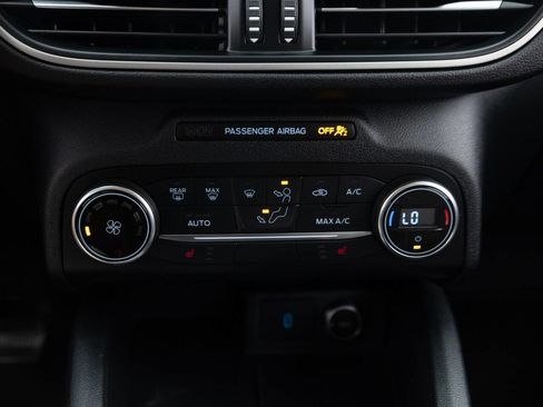 Used 2020 Ford Escape SE FWD image 35