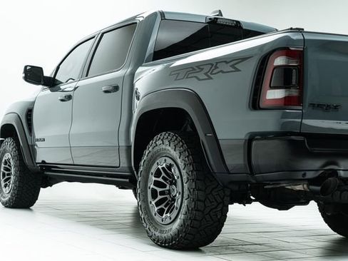 Used 2021 RAM 1500 TRX w/ TRX Lanuch Edition image 20