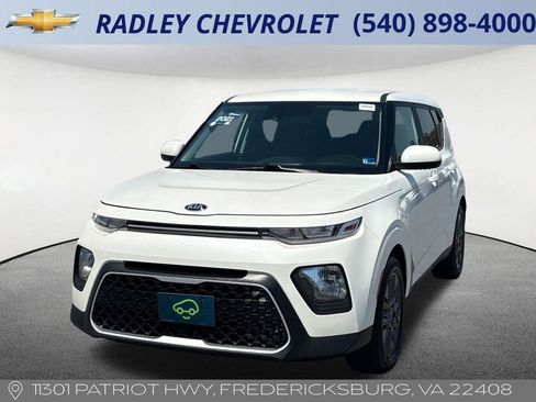 Used 2021 Kia Soul S FWD image 1
