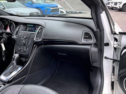 Used 2018 Buick Cascada Premium FWD image 15
