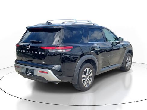 Used 2024 Nissan Pathfinder SL w/ Cargo Package FWD image 5