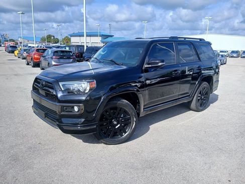 Used 2020 Toyota 4Runner Nightshade AWD/4WD image 2