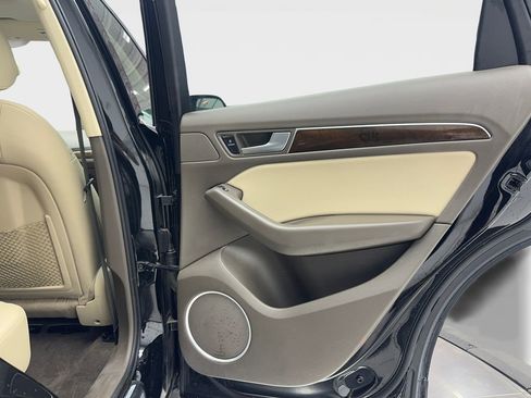 Used 2017 Audi Q5 2.0T Premium Plus w/ Technology Package image 38