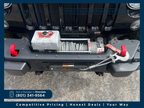 Used 2017 Jeep Wrangler Rubicon w/ Power Convenience Group image 19