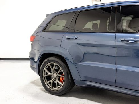 Used 2021 Jeep Grand Cherokee High Altitude AWD/4WD image 26