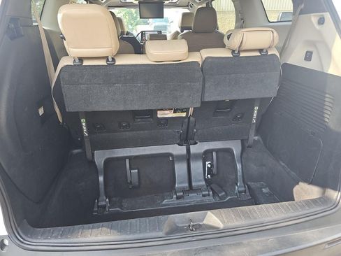 Used 2022 Toyota Sienna XLE w/ XLE Plus Package FWD image 16