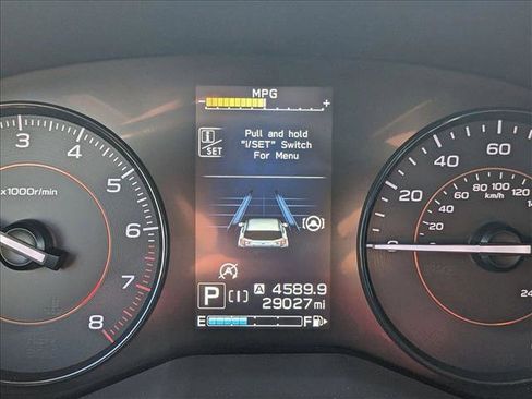 Used 2021 Subaru Crosstrek 2.0i Premium image 11