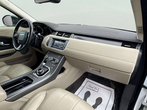 Used 2018 Land Rover Range Rover Evoque image 13