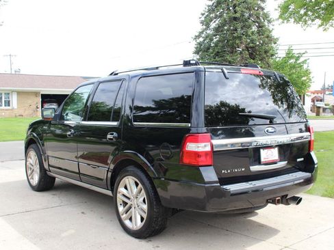 Used 2016 Ford Expedition Platinum AWD/4WD image 7