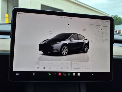 Used 2023 Tesla Model Y Long Range AWD/4WD image 22