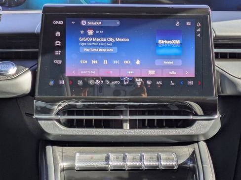 New 2026 Lincoln Nautilus Premier AWD/4WD image 18