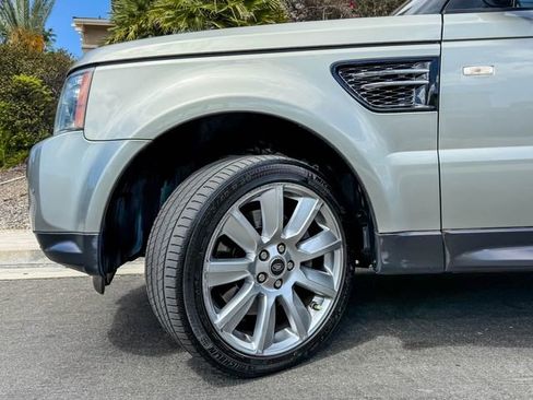 Used 2013 Land Rover Range Rover Sport HSE AWD/4WD image 23