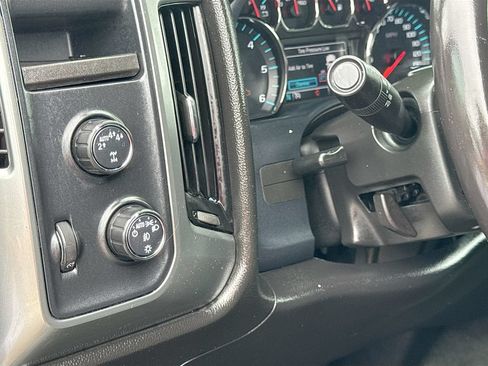 Used 2018 Chevrolet Silverado 1500 LT w/ All Star Edition AWD/4WD image 10
