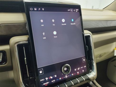 New 2026 GMC Yukon XL Denali w/ LPO, Floor Liner Package image 22