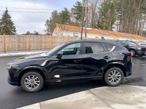 New 2025 MAZDA CX-5 AWD 2.5 S w/ Preferred Package image 4