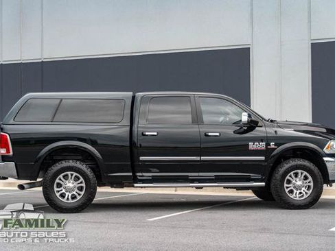 Used 2018 RAM 2500 Laramie AWD/4WD image 10