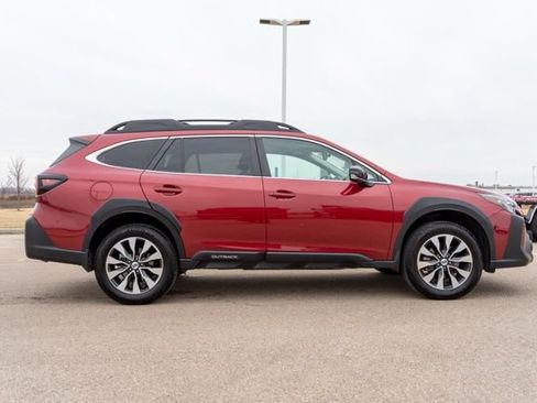 Used 2024 Subaru Outback Limited XT image 8