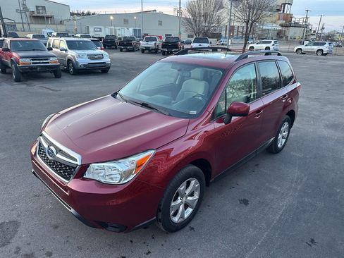 Used 2016 Subaru Forester 2.5i Premium w/ All-Weather Package image 17