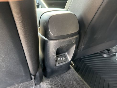 Certified 2025 Hyundai Elantra Sport FWD image 14