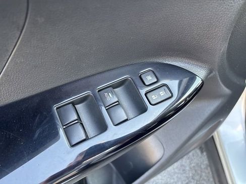 Used 2023 Mitsubishi Eclipse Cross LE image 39