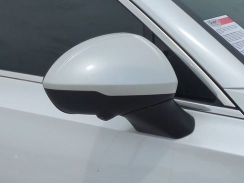 Used 2025 Buick Envision Avenir AWD/4WD image 12