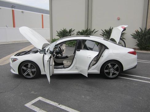 Used 2020 Mercedes-Benz CLA 250 image 10