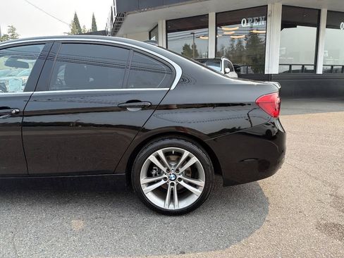 Used 2017 BMW 330i Sedan RWD image 3