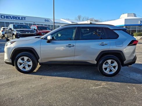 Used 2021 Toyota RAV4 XLE image 8