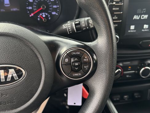 Used 2020 Kia Soul LX FWD image 21