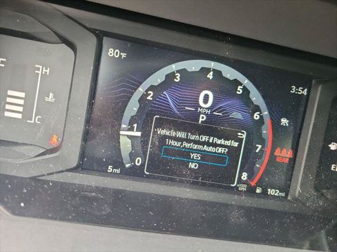 Certified 2026 Toyota Tacoma SR5 AWD/4WD image 33