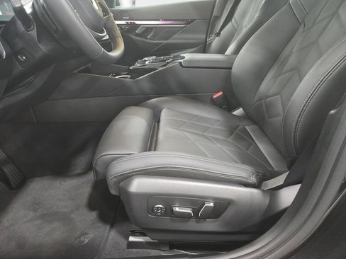 Used 2026 BMW 530i w/ Convenience Package RWD image 21