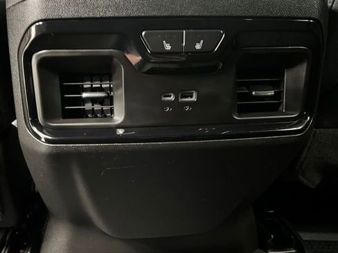 Used 2024 Chevrolet Silverado 2500 ZR2 w/ Technology Package AWD/4WD image 50