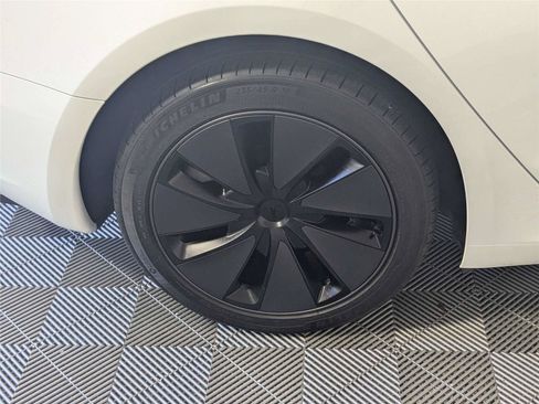 Used 2024 Tesla Model 3 RWD image 9