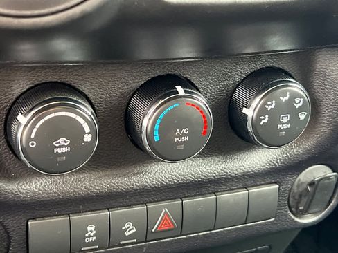 Used 2015 Jeep Wrangler Unlimited Sport w/ Trailer Tow Group image 22