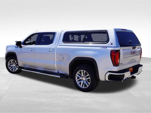 Used 2022 GMC Sierra 1500 SLT w/ SLT Premium Plus Package AWD/4WD image 8