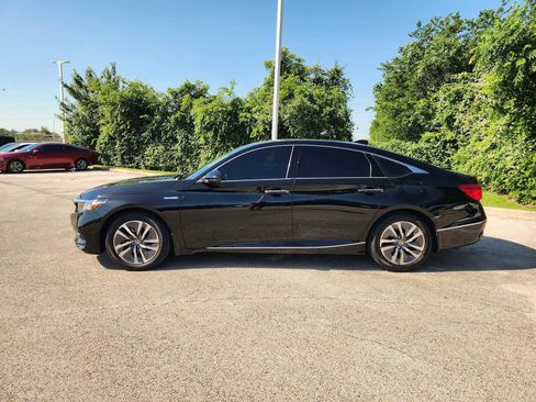 Certified 2019 Honda Accord Touring image 4