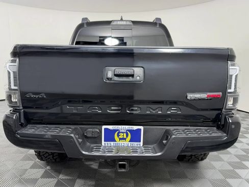 Used 2019 Toyota Tacoma TRD Pro AWD/4WD image 9