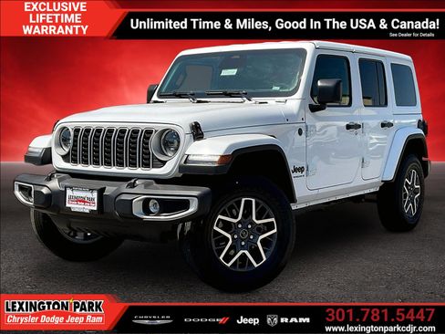 Used 2026 Jeep Wrangler Unlimited Sahara AWD/4WD image 3