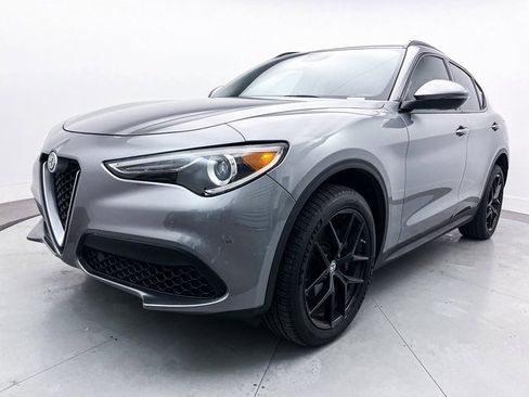 Used 2018 Alfa Romeo Stelvio Ti Sport image 7