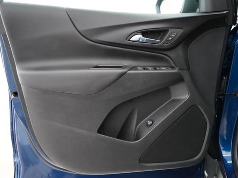 Used 2023 Chevrolet Equinox LT image 11