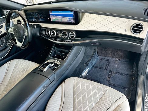 Used 2020 Mercedes-Benz Maybach S 650 image 32