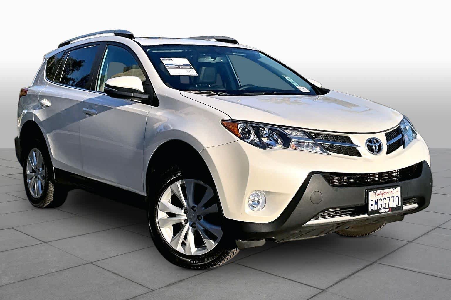 Used 2013 Toyota RAV4 Limited AWD/4WD image 2