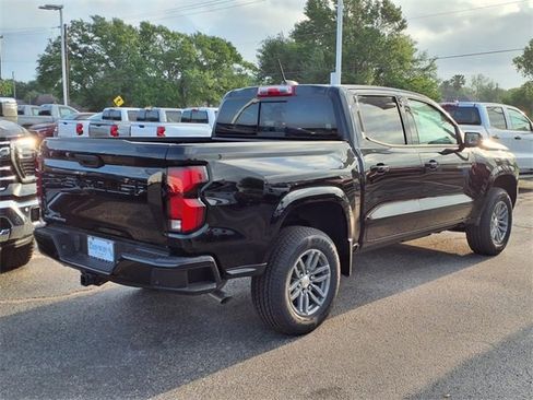 New 2025 Chevrolet Colorado LT w/ LT Convenience Package image 2