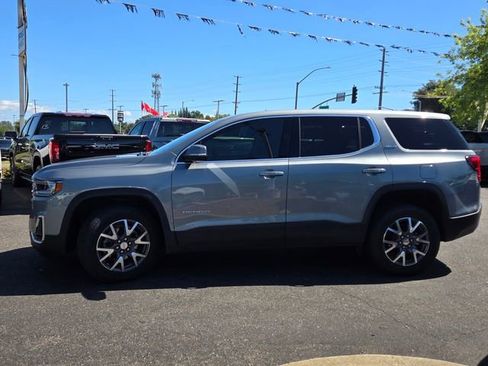 Used 2023 GMC Acadia SLE image 7