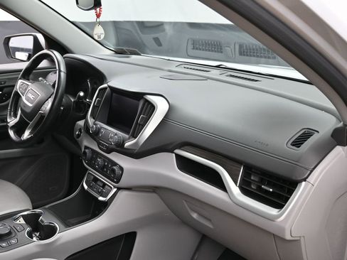 Used 2022 GMC Terrain SLT w/ Infotainment Package II image 37