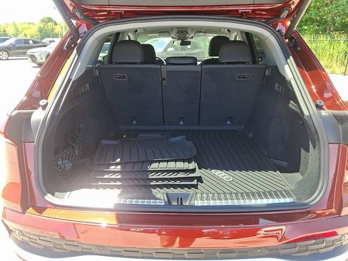 Used 2025 Audi Q5 Premium w/ 19" Wheel Package AWD/4WD image 29